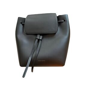 cammello mini backpack mansur gavriel Sun Bag in Cammello/Rosa  minimal-theme-fashion The smaller version of our Bucket Bag keeps its iconic look and feel in a slightly more compact size Mansur Gavriel Cammello/Azzurro Vegetable Tanned